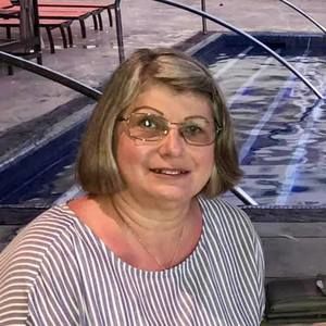 Meet your Posher, Marcia